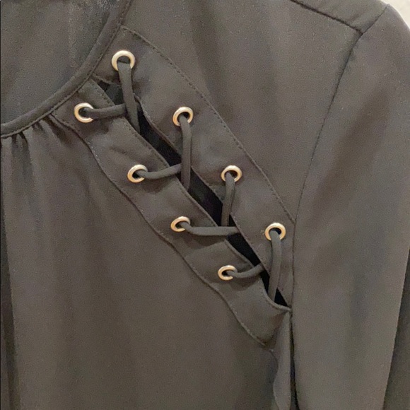 1. STATE Black Blouse - Picture 3 of 5